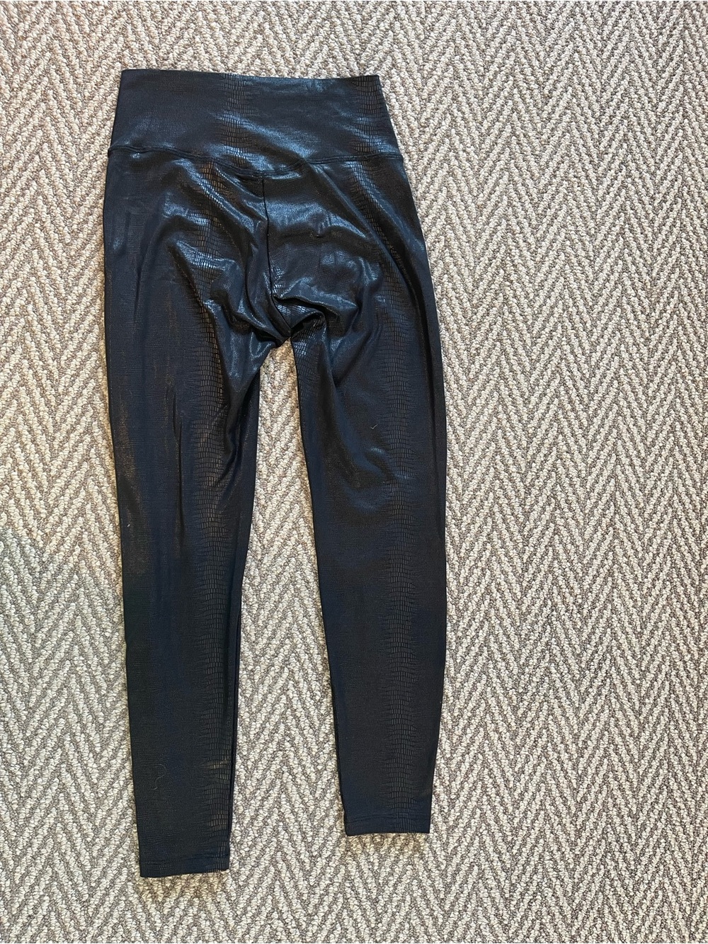 Bombshell Sportswear Snake shiny Black High-Waist Leggings - Picture 10 of 11